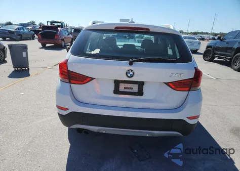 2014 BMW X1 xDrive28I z USA, uszkodzony, nr VIN WBAVL1C54EVR93777